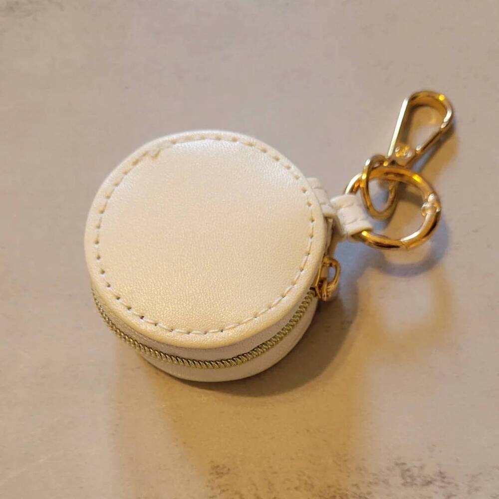 NEW JILLIAN INK women's jewelry holder keychain purse charm in white